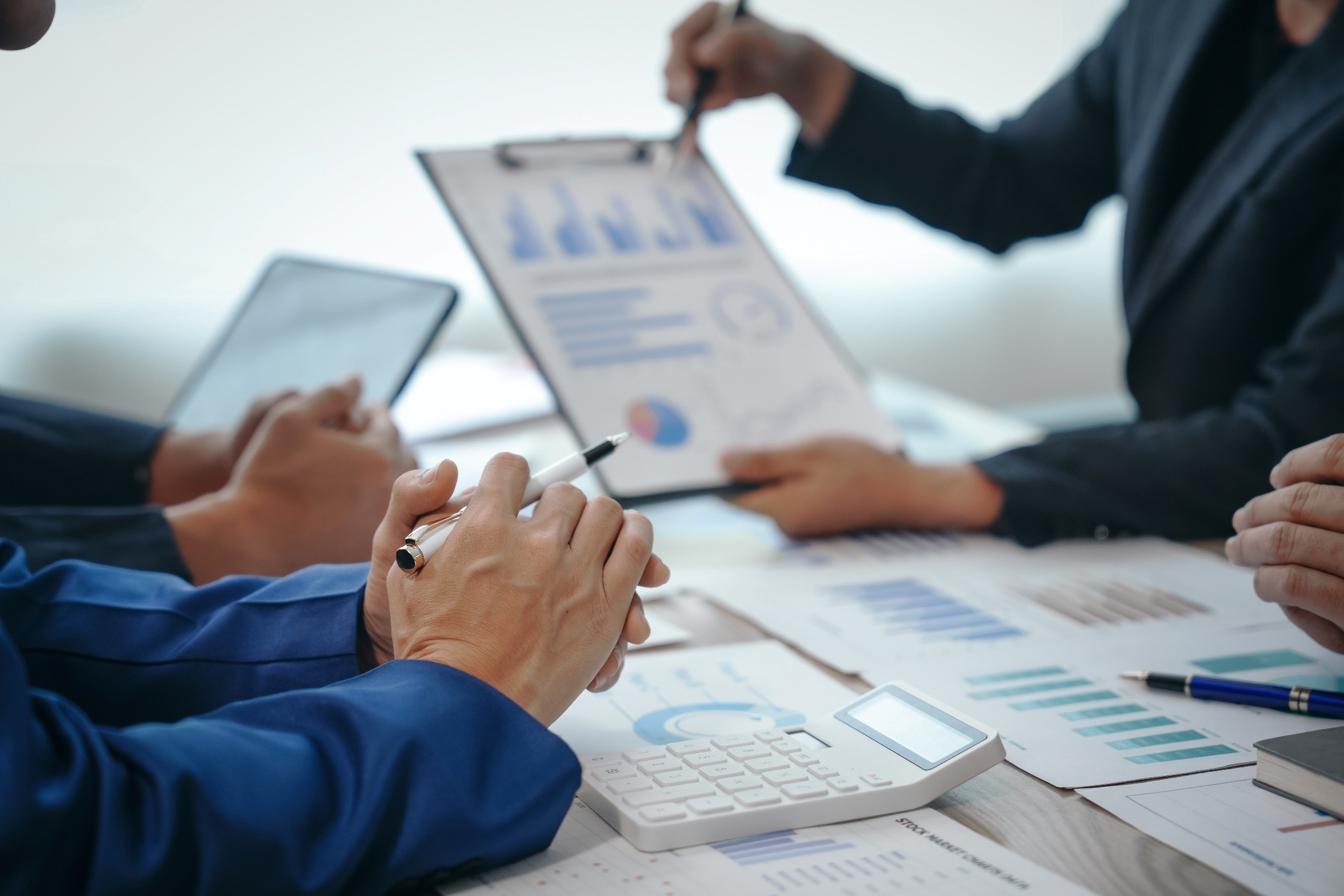 Acquiring overseas – Managing the complexities of exchange rates and taxation Image